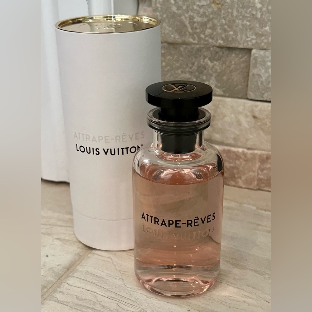 ATTRAPE-RÊVES
LOUIS VUITTON WITH CONTAINER